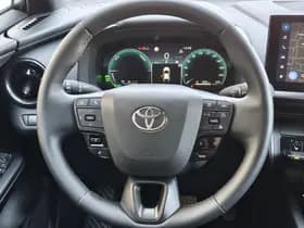 Toyota C-HR thumbnail 9
