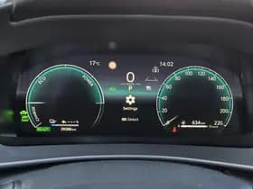 Toyota C-HR thumbnail 10