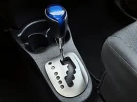 Toyota Yaris thumbnail 17