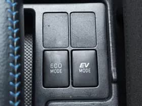 Toyota Yaris thumbnail 18