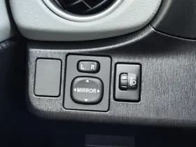 Toyota Yaris thumbnail 20