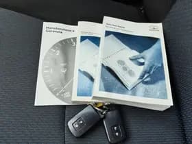 Toyota Yaris thumbnail 35