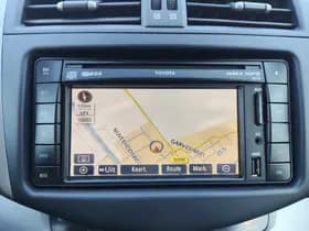 Toyota RAV4 thumbnail 17