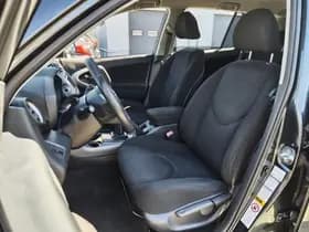 Toyota RAV4 thumbnail 25