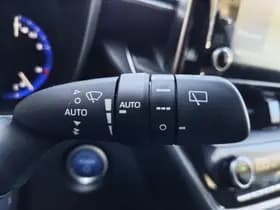 Toyota Corolla thumbnail 13