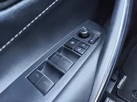 Toyota Corolla thumbnail 25