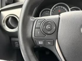 Toyota Auris thumbnail 11