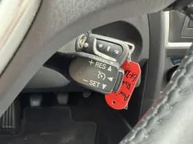 Toyota Auris thumbnail 15