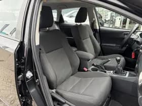 Toyota Auris thumbnail 28