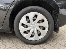 Toyota Auris thumbnail 35