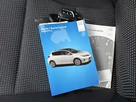 Toyota Auris thumbnail 39