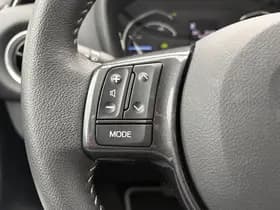 Toyota Yaris thumbnail 11