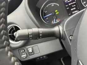 Toyota Yaris thumbnail 13