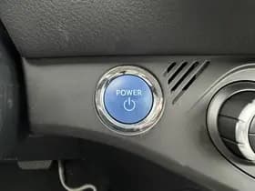 Toyota Yaris thumbnail 16