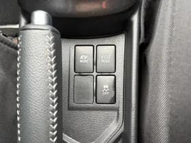 Toyota Yaris thumbnail 25