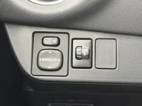Toyota Yaris thumbnail 27