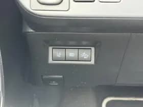 Toyota Yaris thumbnail 28