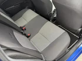 Toyota Yaris thumbnail 32