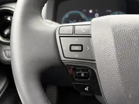 Toyota C-HR thumbnail 11