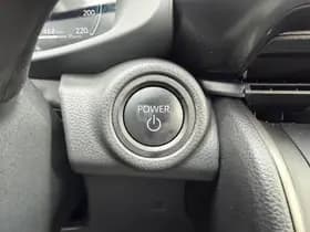 Toyota C-HR thumbnail 15