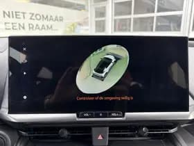 Toyota C-HR thumbnail 17