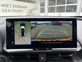 Toyota C-HR thumbnail 18