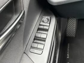 Toyota C-HR thumbnail 27