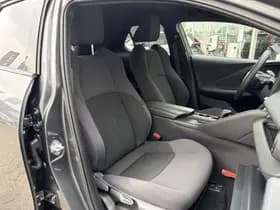 Toyota C-HR thumbnail 31