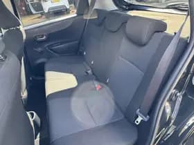 Toyota Yaris thumbnail 12
