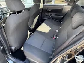 Toyota Yaris thumbnail 13