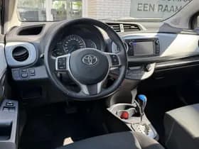 Toyota Yaris thumbnail 14