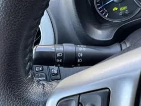 Toyota Yaris thumbnail 17