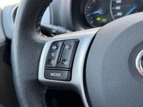 Toyota Yaris thumbnail 18