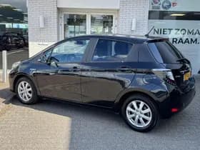 Toyota Yaris thumbnail 3
