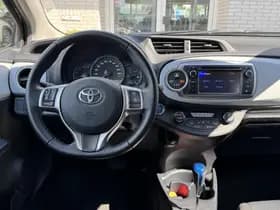 Toyota Yaris thumbnail 23