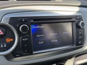 Toyota Yaris thumbnail 27