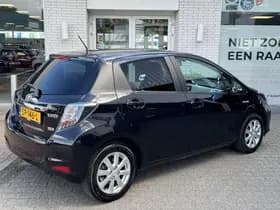 Toyota Yaris thumbnail 4