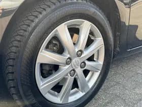 Toyota Yaris thumbnail 36