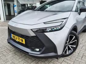 Toyota C-HR thumbnail 2