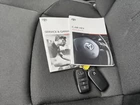 Toyota C-HR thumbnail 39