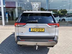 Toyota RAV4 thumbnail 7