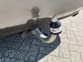 Toyota RAV4 thumbnail 8