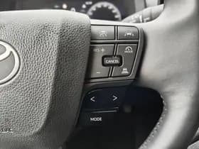 Toyota C-HR thumbnail 14