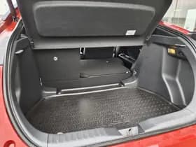Toyota C-HR thumbnail 36