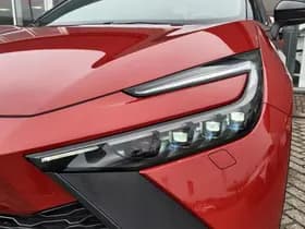 Toyota C-HR thumbnail 38