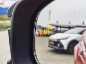 Toyota C-HR thumbnail 41