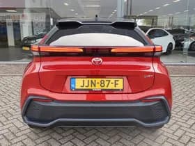 Toyota C-HR thumbnail 7