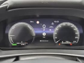 Toyota C-HR thumbnail 10