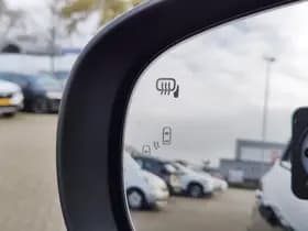 Suzuki S-Cross thumbnail 38
