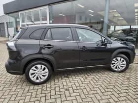 Suzuki S-Cross thumbnail 5
